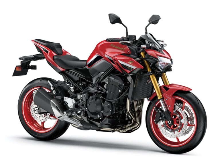 KAWASAKI Z900｜最新相場もわかる! 人気バイク歴代モデル図鑑：カワサキZ900【上級/限定車も登場の2022年モデル】
