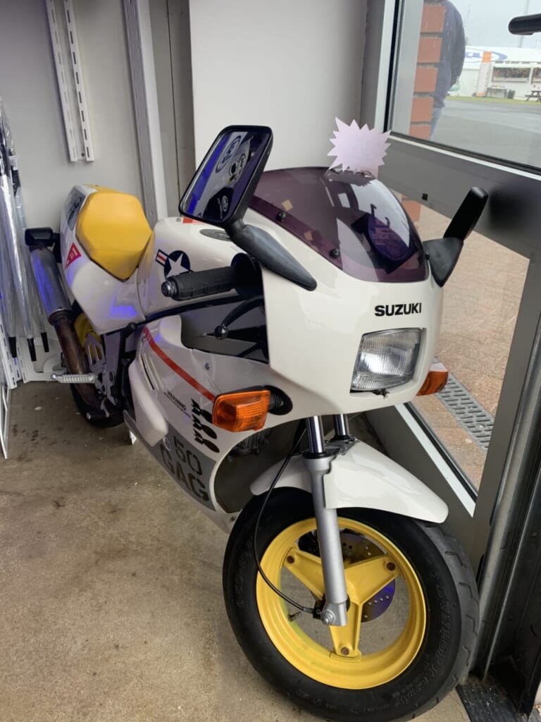 マン島TTで見つけたレアなバイク36選! 欧州で大切に乗られている日本車、トンデモカスタムの欧州車も?|マン島TTで見つけたレアなバイク36選! 欧州で大切に乗られている日本車、トンデモカスタムの欧州車も?