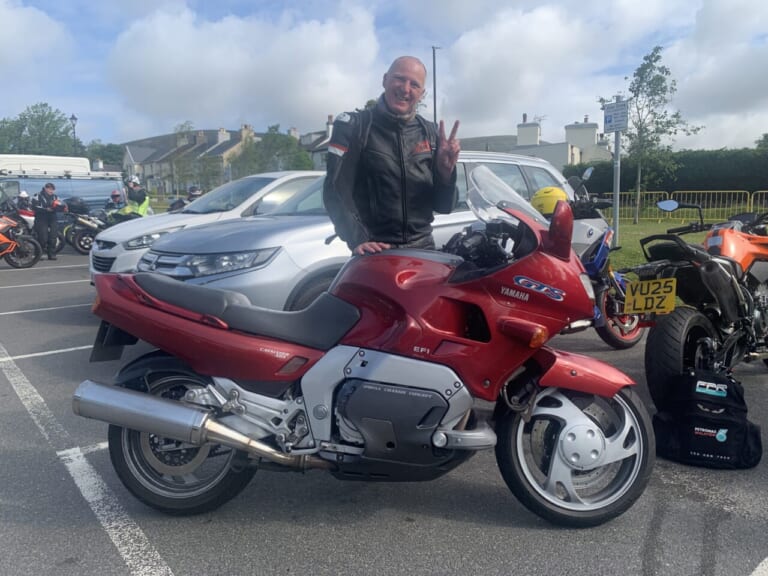 マン島TTで見つけたレアなバイク36選! 欧州で大切に乗られている日本車、トンデモカスタムの欧州車も?|マン島TTで見つけたレアなバイク36選! 欧州で大切に乗られている日本車、トンデモカスタムの欧州車も?