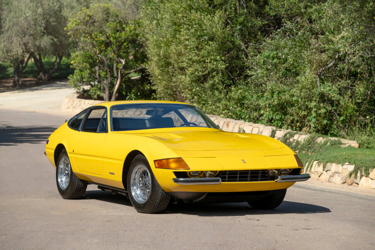 イエロー｜【永遠の憧れ】フェラーリ デイトナの魅力を徹底解剖! 365GTB/4にスパイダー、そしてコンペティツィオーネという3つの”伝説”