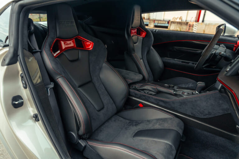 GT-R50 インテリア｜【超希少】わずか19台の「GT-R50」が1.8億円で落札! 幻の限定車に秘められた超絶性能とは?