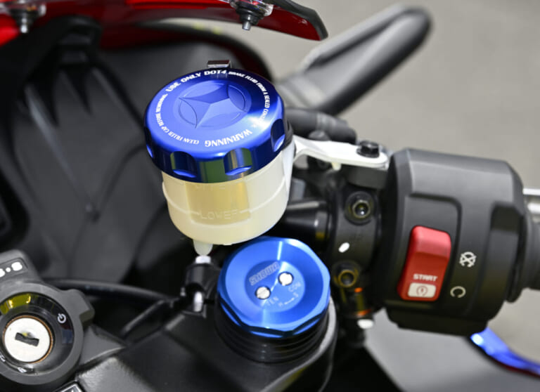 モリワキ マスターシリンダーキャップ|変則2本出し”MD211VF管”復活! CBR600RR用モリワキ「ZERO GP ANO」