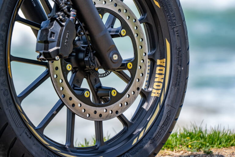 GRAND (B)RIX – Sporty Bike: Germany|「え、これがGB350Sなの?!」イタリアで作られた和ボバー・「Hachimanaan」は八幡の名がルーツ【欧州カスタム優勝車】