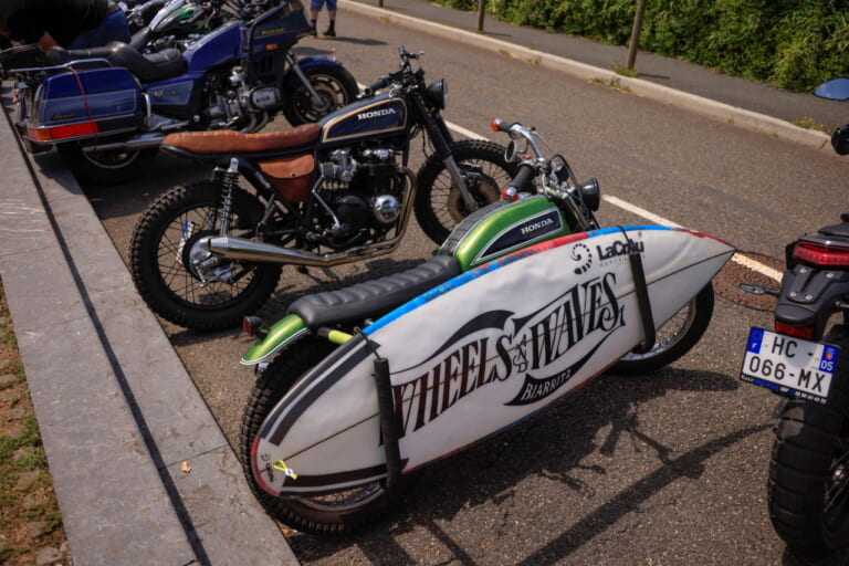 Wheels and Waves festival in Biarritz, France.｜「え、これ全部GB350Sなの?!」ホンダ公式カスタム祭り、今年は欧州7か国・11台の魔改造マシンから世界一を決める！