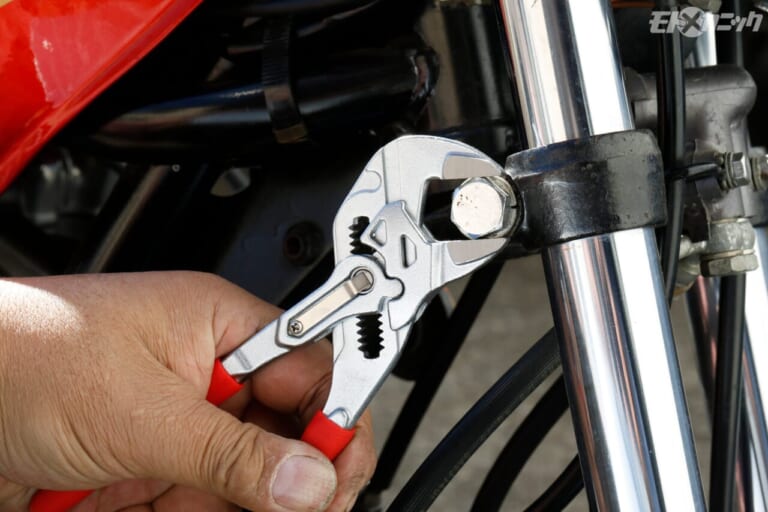 アストロプロダクツ｜プライヤーレンチ｜早回し｜[バイクメンテDIY] 握り工具好きの間で話題のプライヤーレンチ｡あの名品に似ているのには理由があった