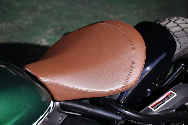 ベンダ|ナポレオンボブ250|水冷250cc・V型2気筒のカスタムクルーザー「BENDA ナポレオンボブ250」日本上陸ほぼ確! 独自のサスペンションを持つ怪マシン