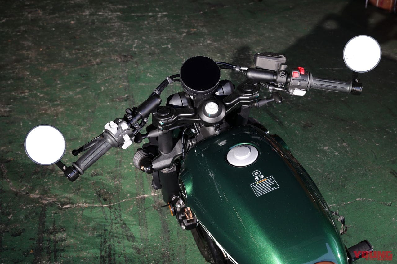 ベンダ|ナポレオンボブ250|水冷250cc・V型2気筒のカスタムクルーザー「BENDA ナポレオンボブ250」日本上陸ほぼ確! 独自のサスペンションを持つ怪マシン