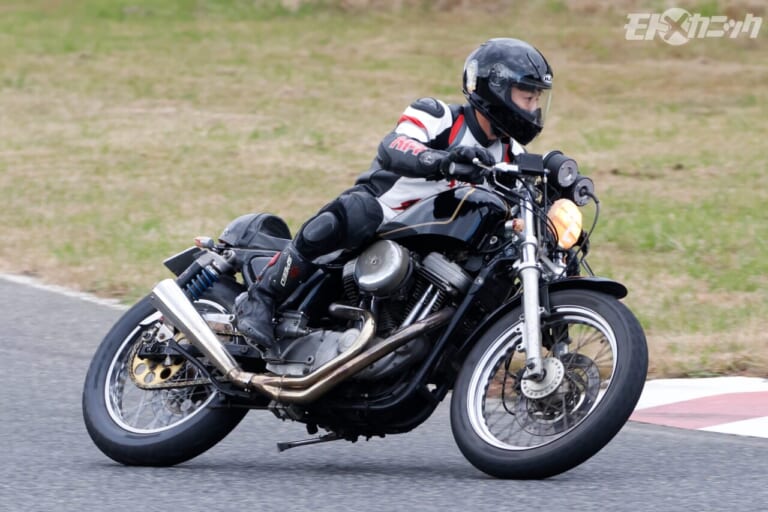 BOST｜走行｜H-D XLH1200｜[旧車サーキット走行会] アストライドB.O.S.T.：第1回にして大盛況! シングル＆ツインオーナーが大挙エントリー
