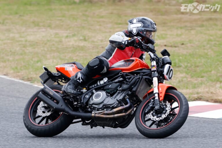 BOST｜走行｜H-D X350｜[旧車サーキット走行会] アストライドB.O.S.T.：第1回にして大盛況! シングル＆ツインオーナーが大挙エントリー