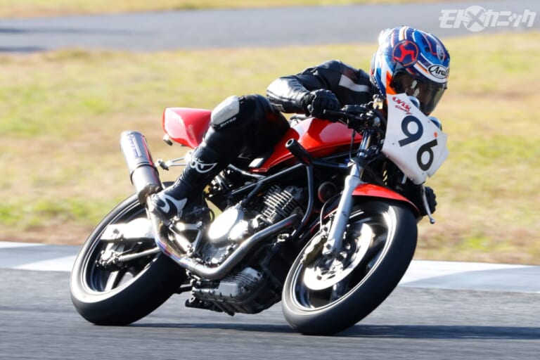 BOST｜走行｜SUZUKI Goose350｜[旧車サーキット走行会] アストライドB.O.S.T.：第1回にして大盛況! シングル＆ツインオーナーが大挙エントリー