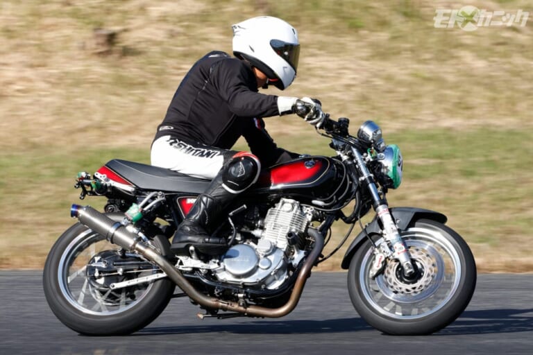 BOST｜走行｜YAMAHA SR400｜[旧車サーキット走行会] アストライドB.O.S.T.：第1回にして大盛況! シングル＆ツインオーナーが大挙エントリー