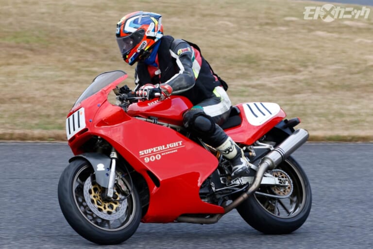 BOST｜走行｜DUCATI 900SL｜[旧車サーキット走行会] アストライドB.O.S.T.：第1回にして大盛況! シングル＆ツインオーナーが大挙エントリー