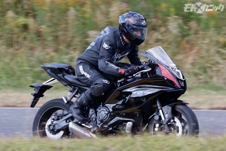 BOST｜走行｜YAMAHA YZF-R7｜[旧車サーキット走行会] アストライドB.O.S.T.：第1回にして大盛況! シングル＆ツインオーナーが大挙エントリー