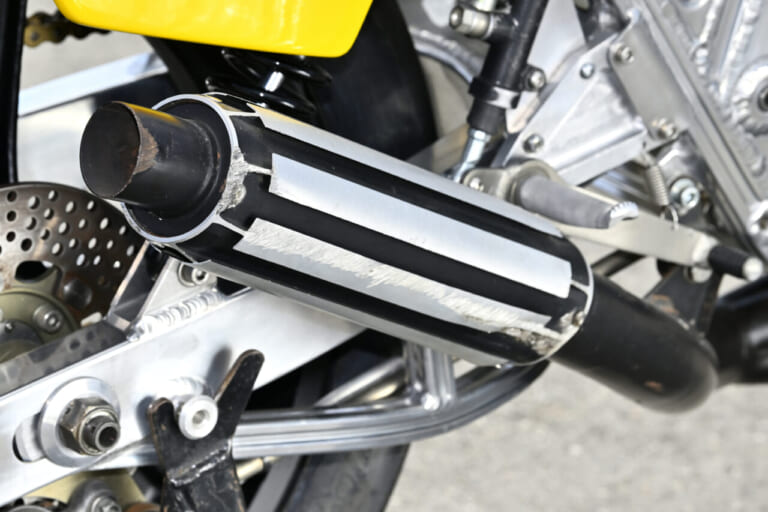 モリワキ｜フォーサイト｜XSR900GP｜モリワキ”フォーサイト”が大復活! ’80年代の名作マフラーが令和に転生する!!