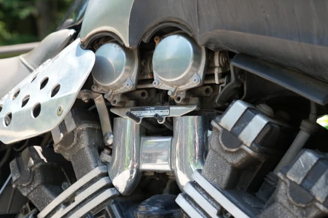 シュアラスターLOOPパワーショット×ヤマハ・VMAX1200｜シュアラスターLOOPパワーショット「ザ・体感!!」ヤマハVMAX1200編