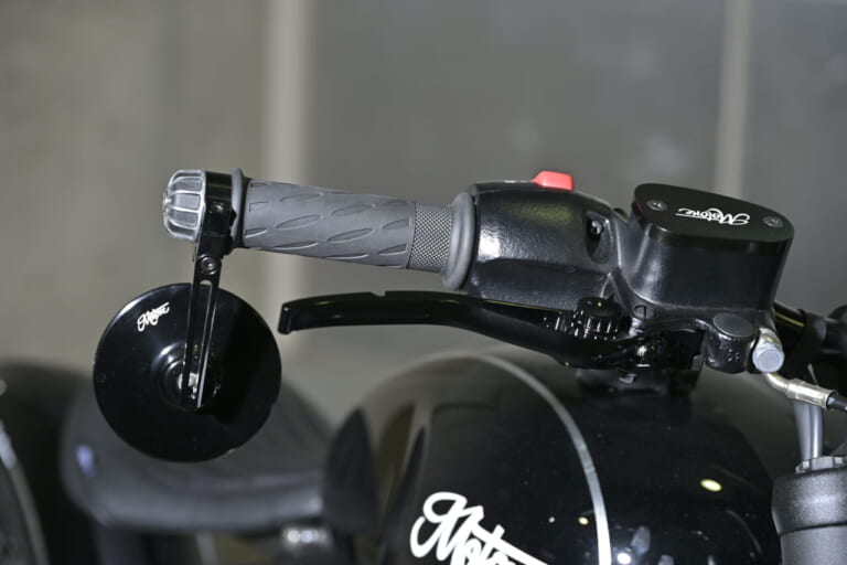 BLACK CUSTOM V2. ｜【トライアンフ ボンネビルボバー カスタム】BLACK CUSTOM V2.〈プロト〉