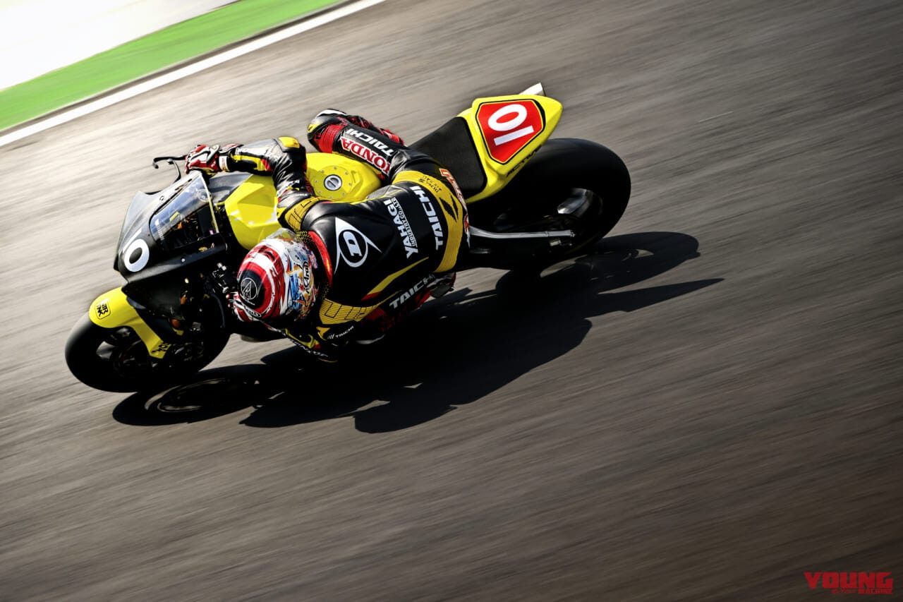 ファインダー越しに見た長島哲太×ダンロップの挑戦|真弓悟史|序盤のトップ走行は奇策か、当然か──ファインダー越しに見た長島哲太×ダンロップの挑戦2025