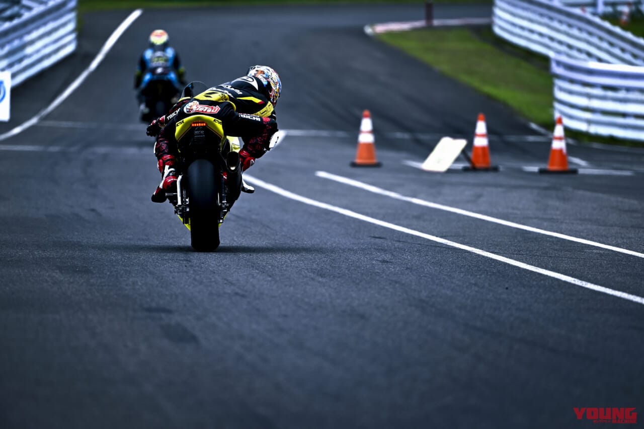 ファインダー越しに見た長島哲太×ダンロップの挑戦|真弓悟史|序盤のトップ走行は奇策か、当然か──ファインダー越しに見た長島哲太×ダンロップの挑戦2025