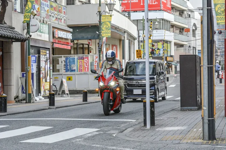 ホンダCBR650R E-Clutch｜[ホンダCBR650R E-Clutch] ストリート＆ワインディング試乗レポート【もうマニュアルクラッチに戻れる気がしない】