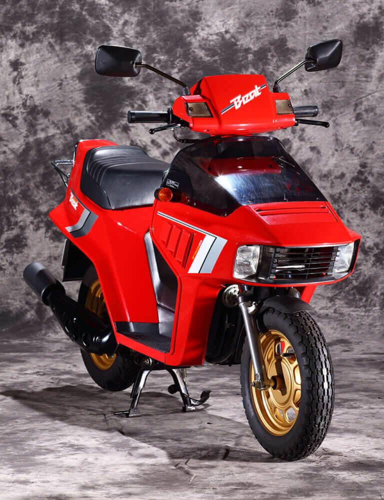 昭和エモ伝Vol.10|昭和原付ストーリー④ かーちゃんのスクーターで鬼攻め【昭和エモ伝Vol.10】