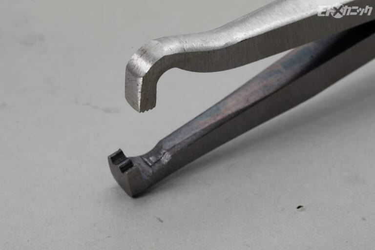 配線カプラー プライヤー|ストレート｜[バイクメンテDIY] 使えば分かる納得の機能性。特定の作業に最適化した工具×5選〈ストレート〉