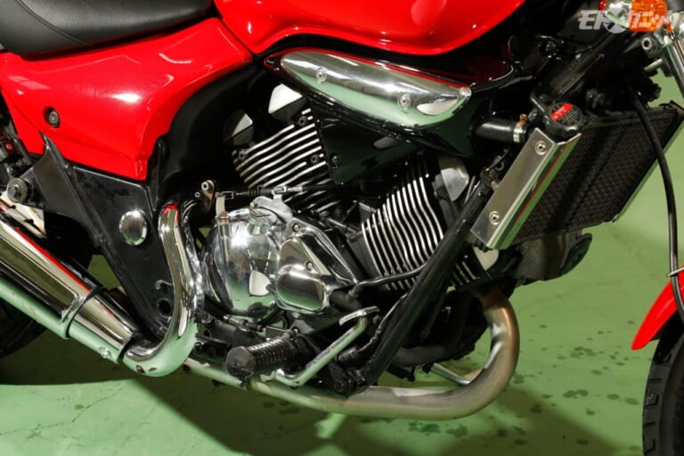 カワサキ｜エリミネーター250V｜エンジン｜個性が光る1990年代カワサキ250ccツインに注目〈エリミネーター＆アネーロ〉