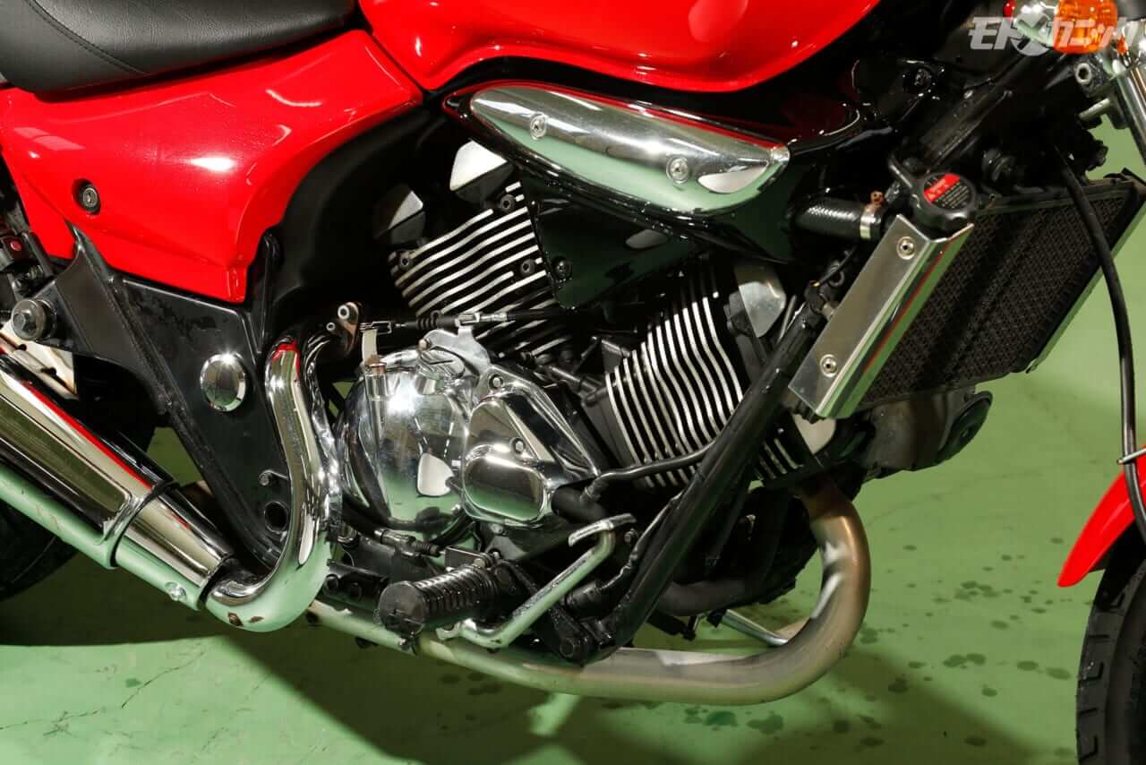 ｜個性が光る1990年代カワサキ250ccツインに注目〈エリミネーター＆アネーロ〉