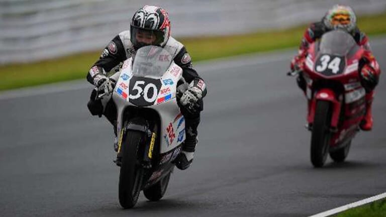 中学2年生ライダー、ウエットで苦戦も手ごたえあり……中野真矢率いる「SDG Jr. 56レーシング」が初戦SUGOを終える