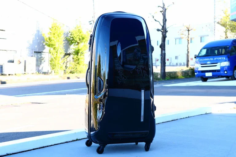 PROTEXとTSR コラボレーションモデルのモータースポーツ対応トラベルキャリー