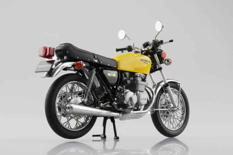1/12 完成品バイク「Honda CB400FOUR」|【伝説のヨンフォアが蘇る】アオシマ 1/12「ホンダ CB400FOUR」完全新金型で精密再現!