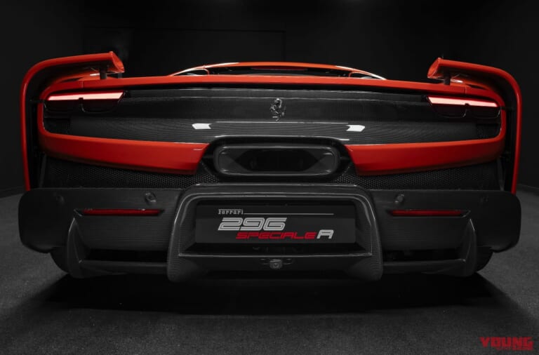 フェラーリ 296 スペチアーレ A|【最高速330km/h超】フェラーリ 296 スペチアーレ徹底解説! サーキット直系エアロ×880馬力ハイブリッドの全貌