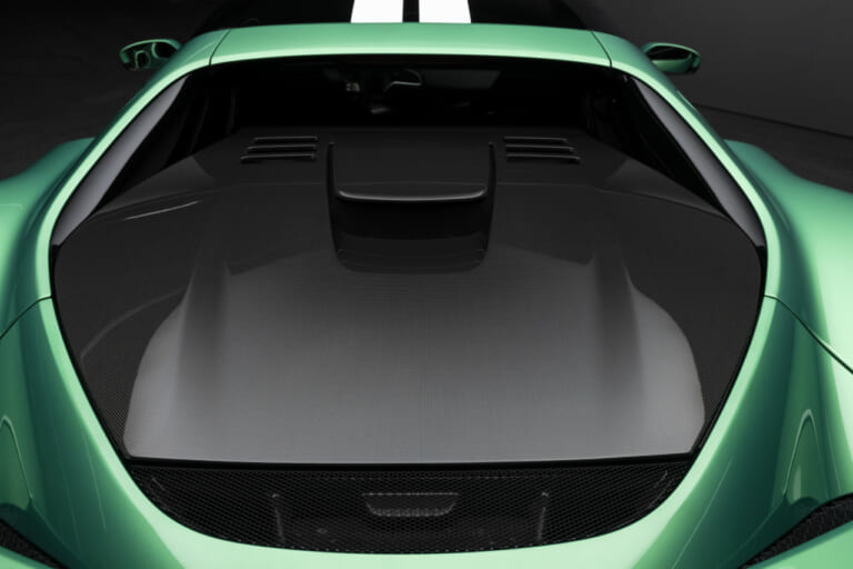 リヤミッドに搭載される内燃エンジン|【最高速330km/h超】フェラーリ 296 スペチアーレ徹底解説! サーキット直系エアロ×880馬力ハイブリッドの全貌