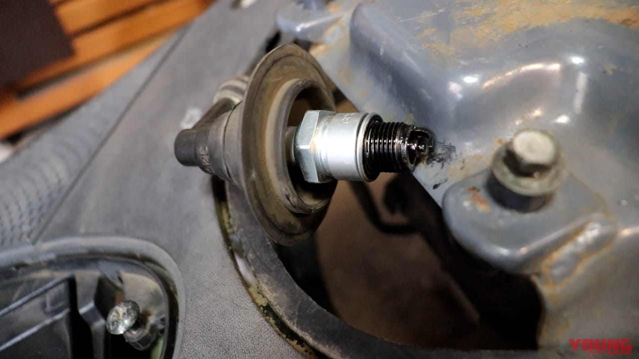 SUZUKI ZZ|【実録バイク修理】古いスクーターのエンジン不動! 予想外すぎる原因は独特の構造にあった