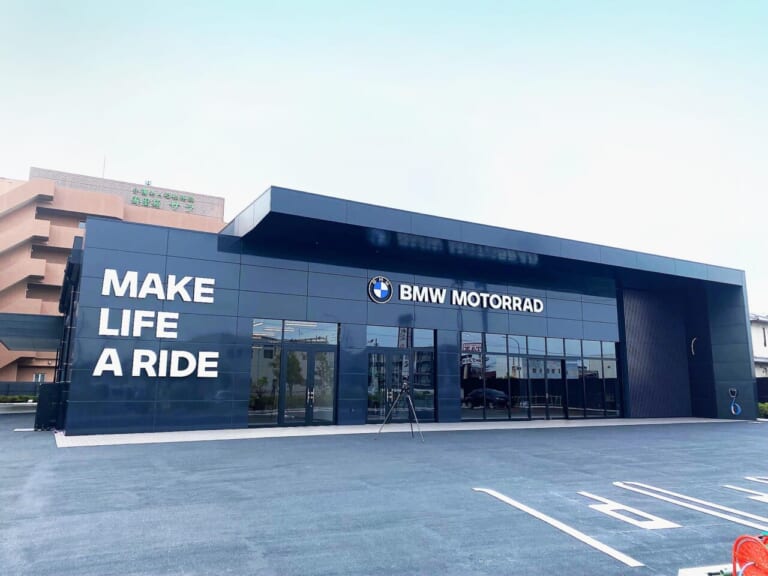 外観｜モトラッドミツオカ堺｜新たな店舗デザインにBMWユーザーが集う。モトラッドミツオカ堺店が6月移転OPEN