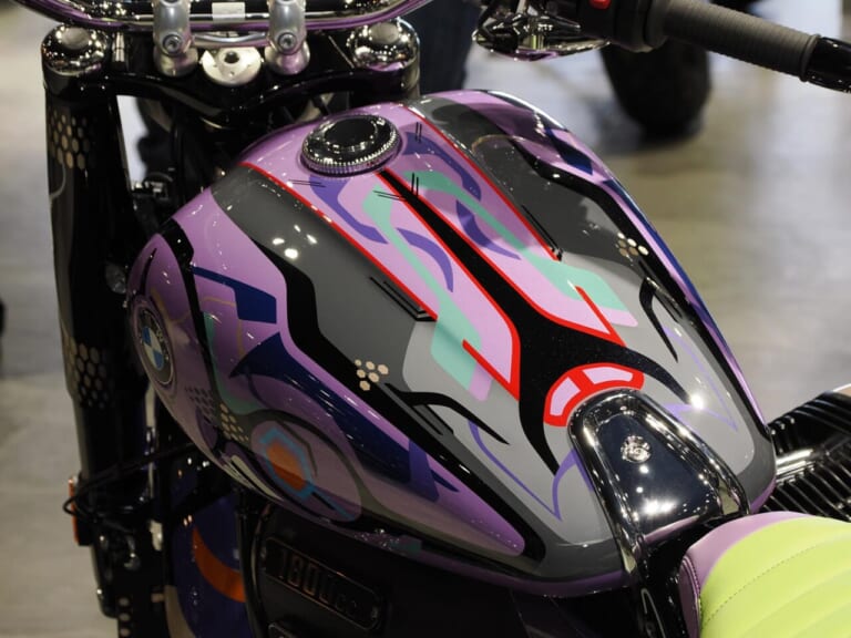 モトラッドミツオカ堺店｜R18｜OROCHI｜自動車メーカー・光岡自動車の新たなバイクプロジェクトが「モトラッドミツオカ堺」でスタート!