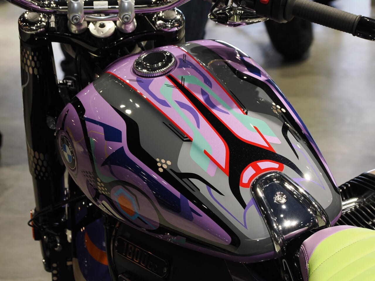 モトラッドミツオカ堺店｜R18｜OROCHI｜自動車メーカー・光岡自動車の新たなバイクプロジェクトが「モトラッドミツオカ堺」でスタート!