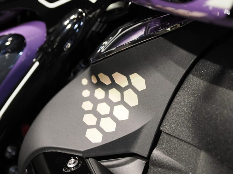 モトラッドミツオカ堺店｜R18｜OROCHI｜自動車メーカー・光岡自動車の新たなバイクプロジェクトが「モトラッドミツオカ堺」でスタート!
