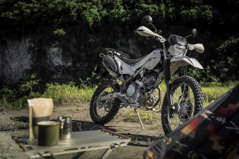 カワサキKLX230シェルパ(2025モデル)｜カワサキプラザ「SHERPA LIFE スタートキャンペーン」実施中!