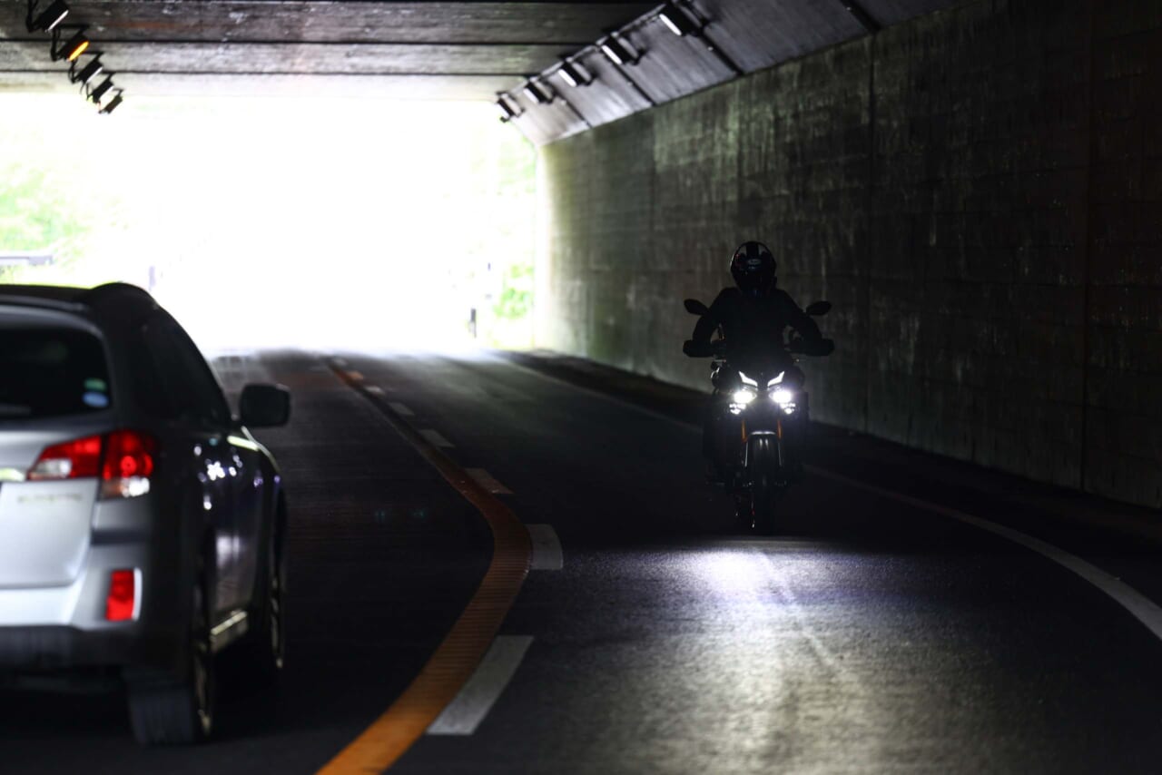 ヤマハ｜トレーサー9 GT+ Y-AMT｜2025年モデル｜【ACCとY-AMTの融合が目からウロコの便利さ!】ヤマハ　トレーサー9 GT+ Y-AMT 2025モデル試乗レポート