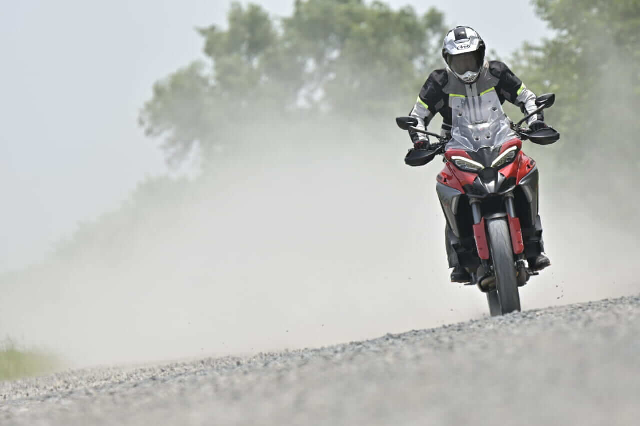 ドゥカティ ムルティストラーダV4S｜【ドゥカティ ムルティストラーダV4S】4in1バイクでラグジュアリーな旅に!