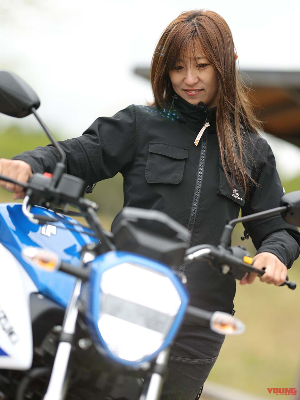 |「バランス絶妙」「気難しさゼロ」レーシング女子・岡崎静夏のスズキ ジクサー150試乗インプレッション