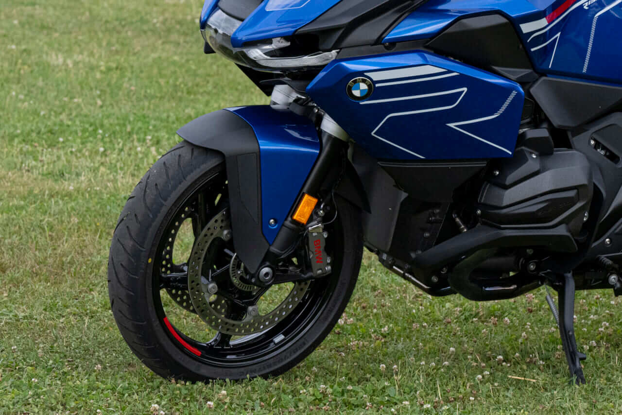 BMW R1300RT｜【BMW R1300RT/R1300R】すべての水冷ボクサーが1300ccの新世代に〈BMW Motorrad国際試乗会〉