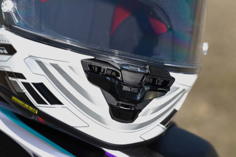 SHOEI｜X-Fifteen｜「フィッティング改善でヘルメットが軽くなる?!」SHOEIの最高峰フルフェイス［X-Fifteen］×［P.F.S.］使用インプレッション