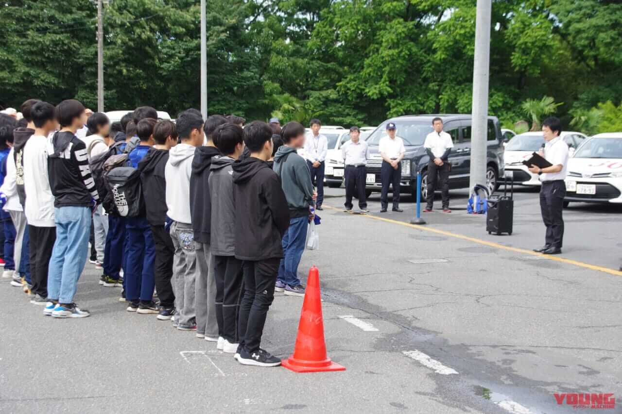 3ない運動から交通安全教育へ|【三ない運動から交通安全教育へ】埼玉県内高校生の免許取得/講習会参加/交通事故の状況を知る