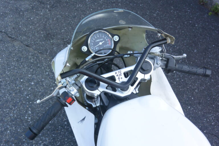トップブリッジ｜基礎力アップに特化! 元全日本チャンプ辻本聡が教える「レンタルMR150乗り放題レッスン」