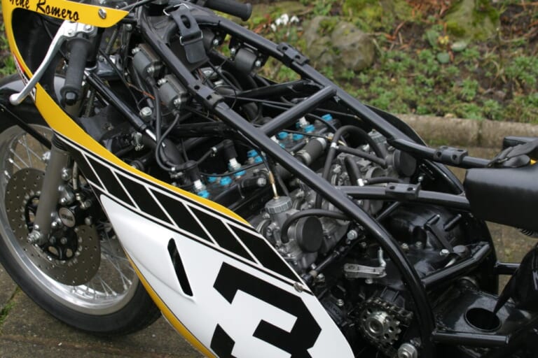 エンジン｜約1400万円! 伝説のモンスターマシン「ヤマハTZ750」デイトナ優勝車がオークションに登場