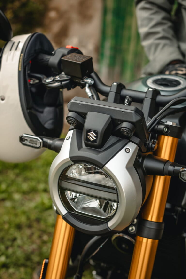 スズキ｜GSX-8T｜輸出仕様｜2025年モデル｜【速報】スズキ新型車「GSX-8T / GSX-8TT」登場!! 昭和のロードスター/ロードレーサーをオマージュした本気のネオクラシック