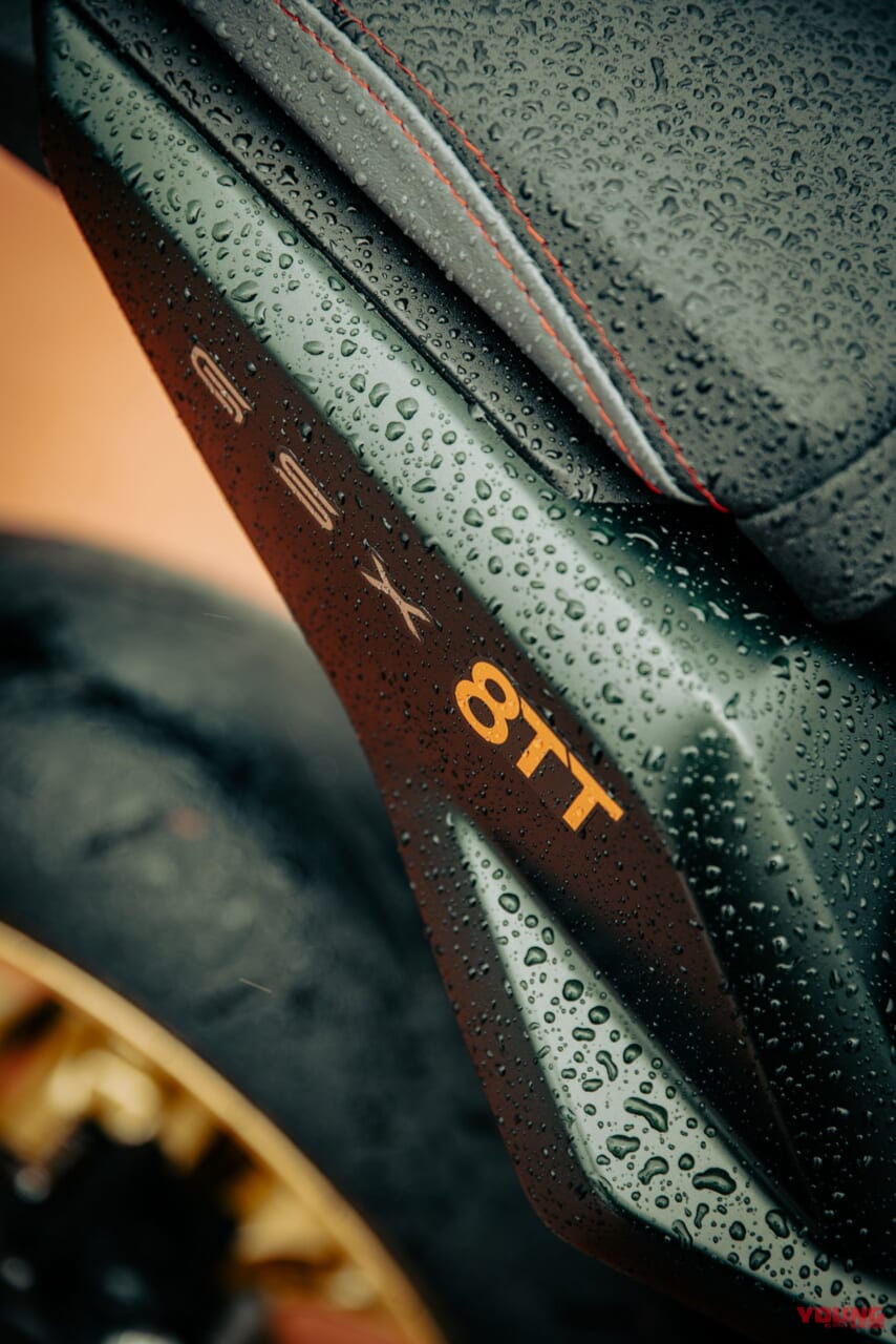 スズキ｜GSX-8TT｜2025年モデル｜輸出仕様｜【速報】スズキ新型車「GSX-8T / GSX-8TT」登場!! 昭和のロードスター/ロードレーサーをオマージュした本気のネオクラシック