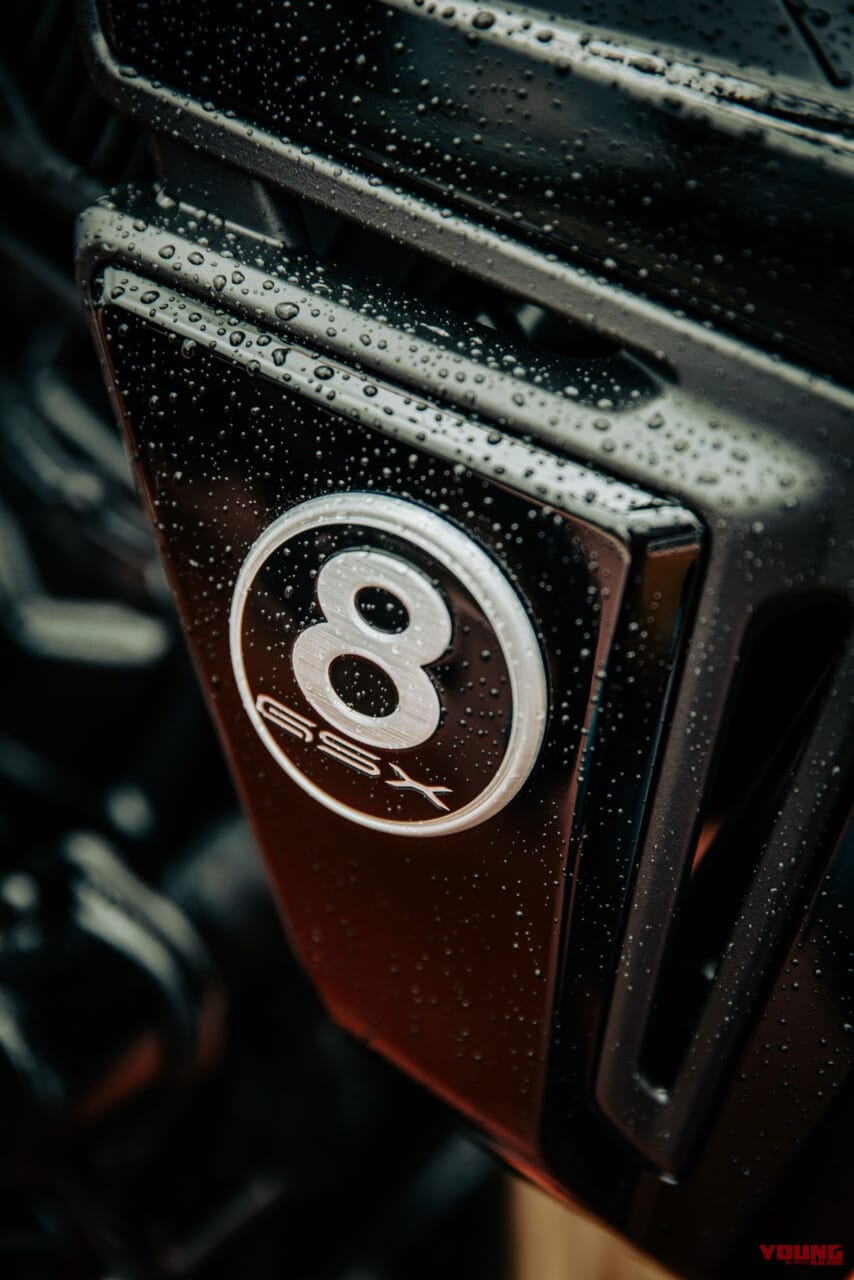 スズキ|GSX-8TT|2025年モデル|輸出仕様|【速報】スズキ新型車「GSX-8T / GSX-8TT」登場!! 昭和のロードスター/ロードレーサーをオマージュした本気のネオクラシック