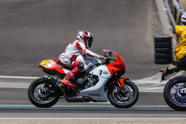 XSR900 GP｜ウェイン・レイニー｜【動画あり】ヤマハ新型「XSR900 GP Y-AMT」登場の前振り!? ウェイン・レイニーがラグナセカでパレードラップ！